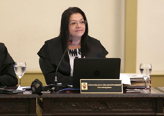 Resultado de imagem para desembargadora célia regina de lima pinheiro